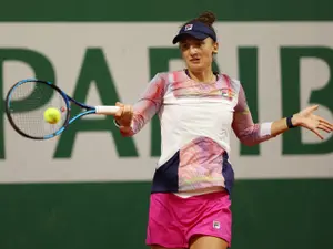 VIDEO Irina Begu, performanță uriașă, peste Halep. Este în optimile turneului de la Roland Garros