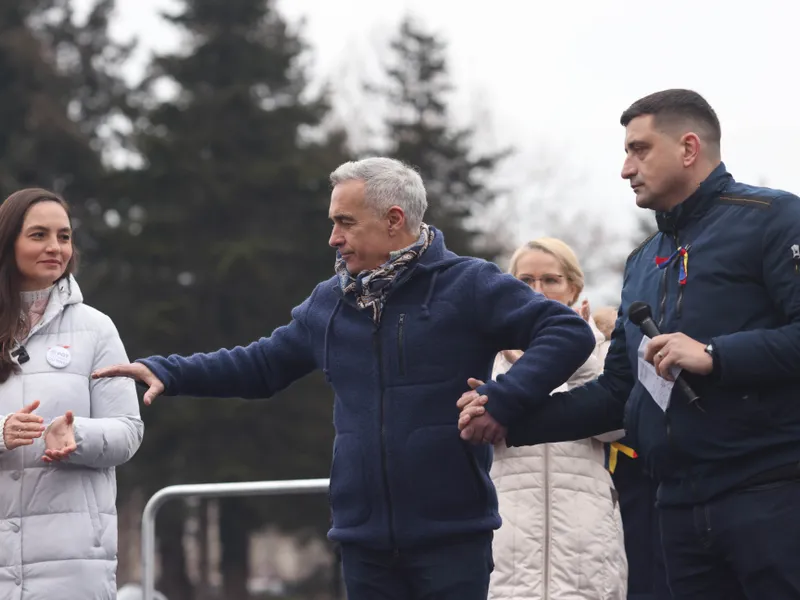 Călin Georgescu i-a dat „țeapă” lui George Simion  - Foto: INQUAM PHOTOS / Octav Ganea