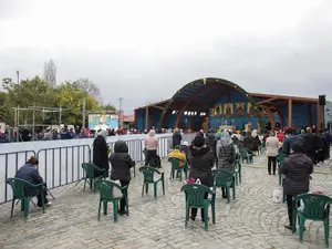 Sfânat Liturghie de Sf. Dimitrie are loc cu respectarea regulilor de protecție sanitară Foto: INQUAM Photos/Octav Ganea