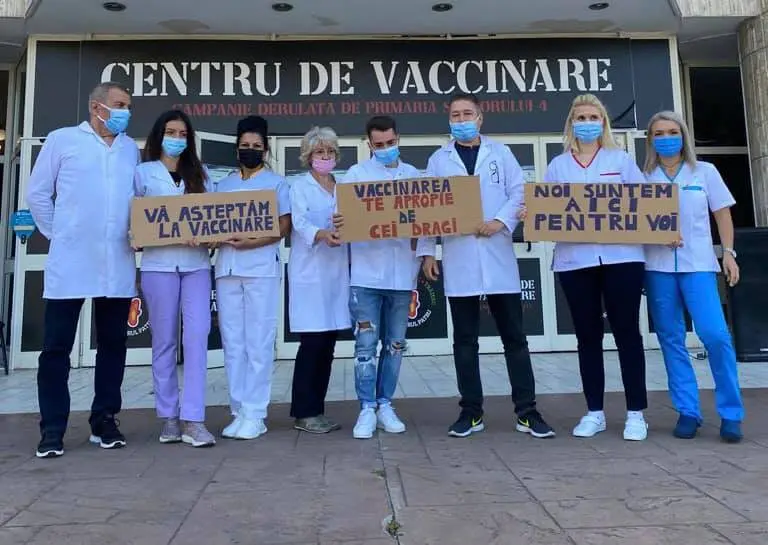 Mesaj de la un centru de vaccinare din București. Sursă imagine: Facebook RoVaccinare