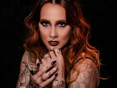 Vești bune, pentru părinți. Saloanele, obligate să le ceară acordul pentru tatuaje și piercinguri - Foto: pexels.com/Dijanynni Kiratza - Imagine cu rol ilustrativ