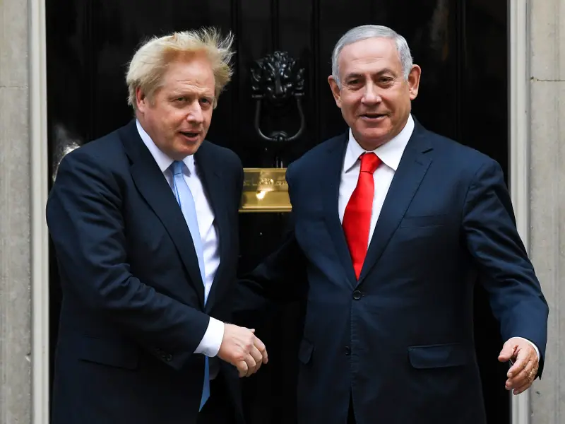 Johnson susține că Netanyahu i-a plantat un dispozitiv de ascultare în baia personală  - Foto: Profimedia Images (imagine cu caracter ilustrativ)