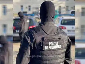 Poliția de Frontieră a oprit la graniță arme, droguri și țigări de contrabandă FOTO: IGPF - rol ilustrativ