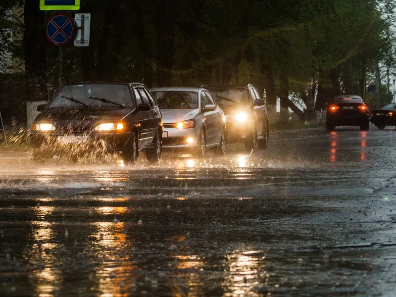 METEO Ciclonul Boris în România. Cod roșu de precipitații în 2 județe. Rupere de nori în Capitală - Foto: Profimedia images - Caracter ilustrativ