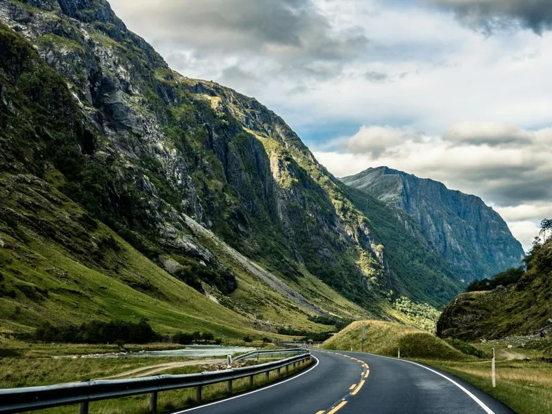 Cea mai așteptată autostradă din România, de 5.500.000.000€, se pune în mișcare. Ce pași s-au făcut? - Foto: Pexels/Lukas Kloeppel (imagine cu caracter ilustrativ)