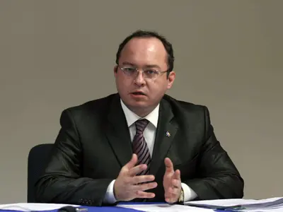 Aurescu: Ne-am consultat cu SUA. Sancţiunile care se pregătesc pentru Rusia au „costuri severe”. / gov.ro