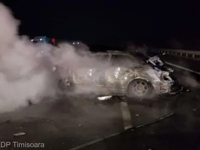 Un accident soldat cu doi morţi şi cinci răniţi, produs joi seară pe autostradă, în judeţul Arad. / Foto: agerpres.ro