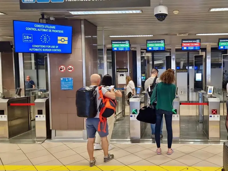 Haos, pe Aeroportul Otopeni. A picat curentul. Nu au mers calculatoarele Poliției de Frontieră - Foto: Facebook/Bucharest Airports