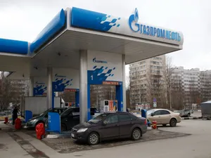 De ce nu a prins Gazprom piaţa carburanţilor auto, în România? Ce încearcă să facă corporaţia rusă - Foto: Profimedia Images