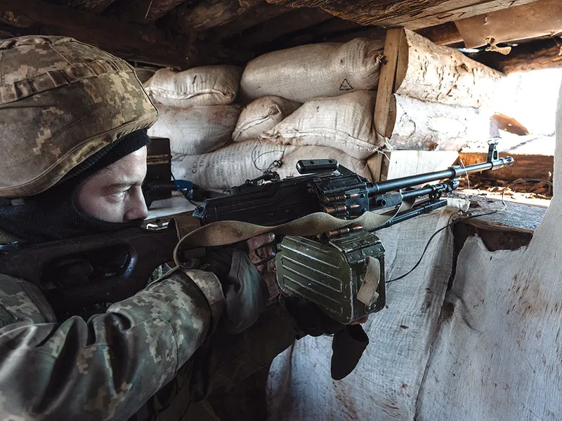 Militarii ucraineni se află deja în tranșee, pregătiţi să-și apere ţara de o invazie rusească – Foto: Getty Images