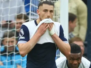 Brutal! Radu Drăgușin a primit cea mai mică notă de pe teren, după ce Tottenham a pierdut la ea acasă