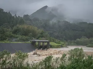 Japonia, lovită de taifunul feroce Nanmadol. / Foto: Profimedia