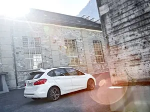 BMW Seria 2 Active Tourer 225xe, cel mai de succes model BMW plug-in hybrid în România.