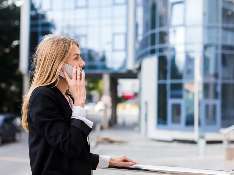 Cresc telefoanele mobile riscul de cancer cerebral? Verdictul celui mai amplu studiu de până acum - Foto: Freepik.com (rol ilustrativ)