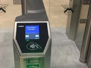 Metrorex introduce card contactless special pentru abonamentul săptămânal, lunar sau anual. / Foto: infobucharest.ro