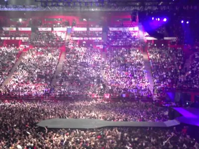 Sala Paris Bercy din Paris Foto: captură Youtube