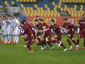 După șase trofee cucerite în România, s-a retras din fotbal!