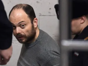 8 decembrie 2022 Prelungirea termenului de detenție a publicistului și personalității publice Vladimir Kara-Murza (recunoscut ca agent străin în Rusia) - Foto: Profimedia Images