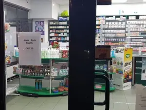 Farmaciile se fac că nu văd interdicția/FOTO: ziaruldeiasi.ro