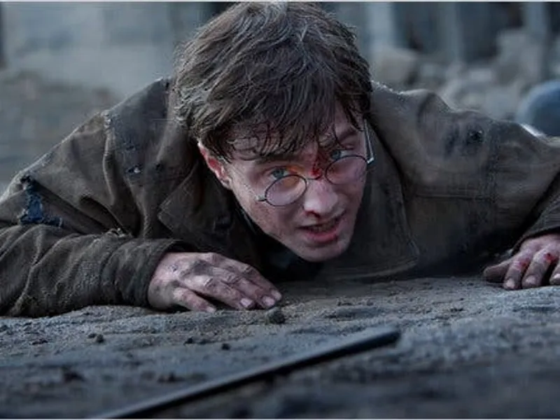 Ochelarii și bagheta lui Harry Potter, scoase la licitație. / Foto: nytimes.com