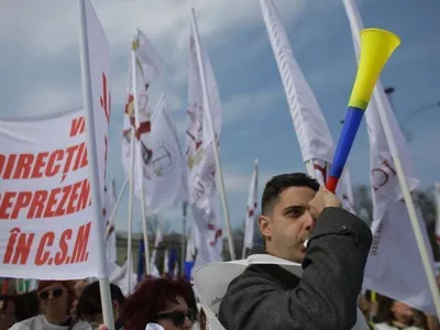 Grefierii au protestat în Piața Victoriei. Foto Inquam Photos/Octav Ganea