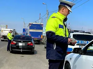 Amenda usturătoare primită de un șofer după ce a fost oprit de polițiști. Ce greșeli a făcut? - Foto: MAI / imagine rol ilustrativ