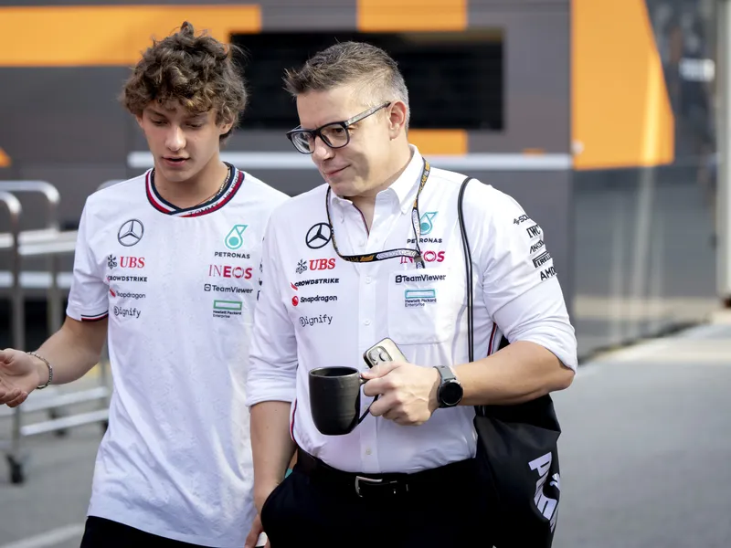 Formula 1: Tânărul Antonelli îi ia locul lui Lewis Hamilton şi va pilota pentru Mercedes în 2025" - Foto: profimedia Images