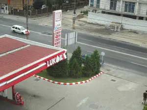 De ce au luat amenzi benzinăriile Lukoil. Ce sancţiuni contravenţionale au fost aplicate - Foto: Flickr/brianj.lowe