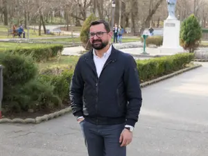 Ministrul demisionar al Agriculturii, un fost polițist din Caracal. CV bogat în funcții publice/Adrian Chesnoiu Facebook