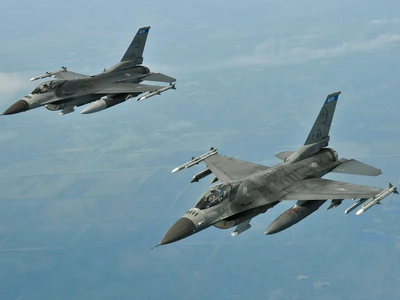 Avion american F-16-Foto: Military