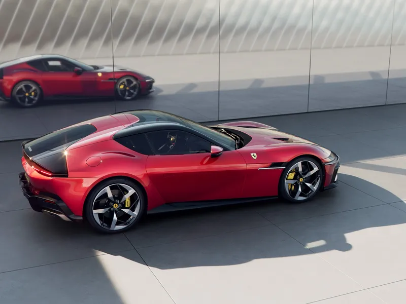 În ciuda electrificării! Ferrari 12Cilindri, benzinar aspirat de 830 CP. Preț? Peste 400.000 € - Foto: Ferrari