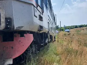 Locomotiva a sărit de pe șine Foto: clubferoviar.ro