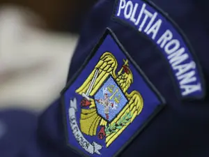 Un poliţist local a fost lovit cu maşina şi ameninţat de un şofer. Ce s-a întâmplat mai departe - Foto: Poliţia Română