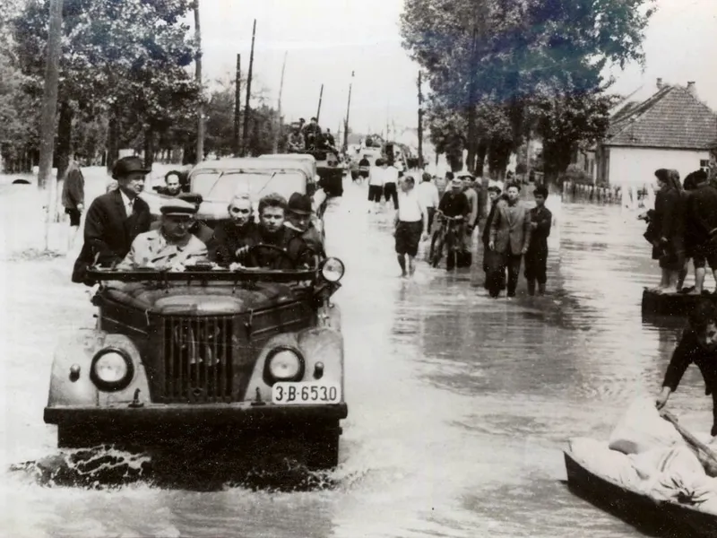 Ce spunea Ceaușescu la marile inundații din anii '70 - Foto: Fototeca online a comunismului românesc - cota 1/1970