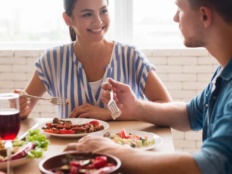 Ce este dieta MIND, care încetinește îmbătrânirea creierului? Pe ce alimente se bazează? - Foto: Freepik (rol ilustrativ)