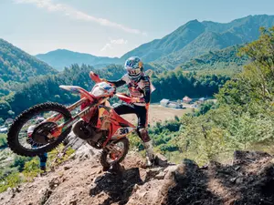 Spectacol total, la Romaniacs, cel mai greu raliu hard-enduro. 2 români, printre câștigători - Foto: Red Bull Content Pool