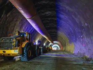 FOTO Autostrada A1 Sibiu-Pitești, în linie dreaptă. S-au forat 500m din tunelurile Daniela și Alina - Foto: Facebook/ Imagine cu caracter ilustrativ