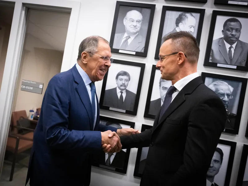 Reprezentantul Ungariei, singurul „occidental” care s-a întâlnit cu Lavrov la ONU - FOTO: Facebook/Szijjártó Péter