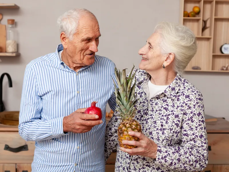 Fructul care îi ajută pe PENSIONARI să trateze reumatismul. Îi costă doar 8 lei din pensie - Foto: Freepik