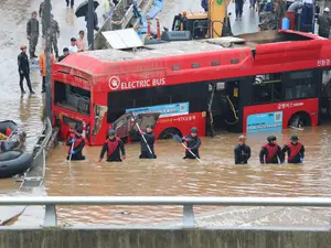 Inundații ucigașe, în Coreea de Sud. Peste 30 de morți, acțiune de salvare într-un tunel - Foto: Profimedia Images