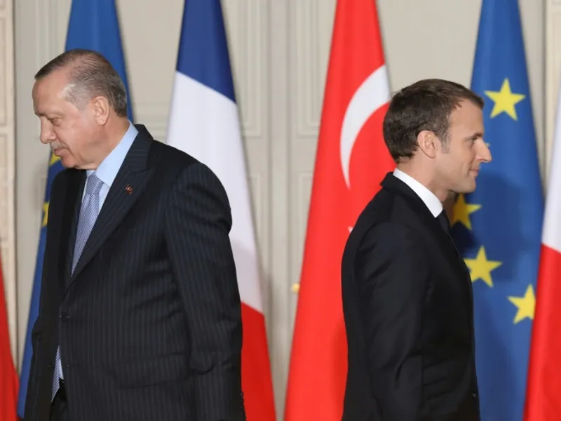 Preşedintele Emmanuel Macron a avertizat împotriva "tentativelor de ingerinţă" ale Turciei în următoarele alegeri prezidenţiale franceze din 2022. / Foto: bangkokpost.com