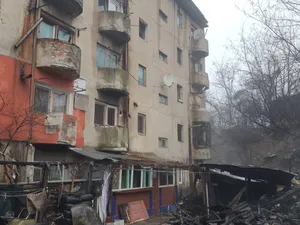 Pompierii au reușit să stingă incendiul după patru ore. FOTO: ISU