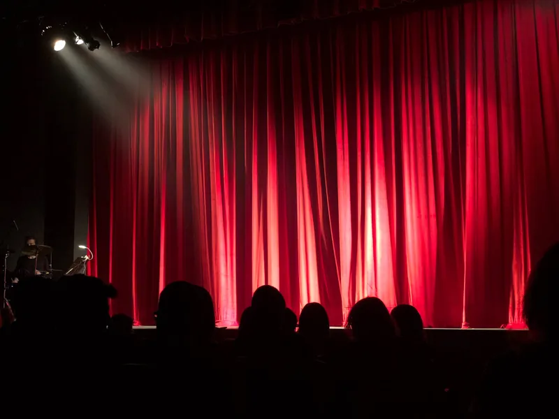 Recital de 25 de ore de teatru, la Craiova. FOTO: Pexels.com