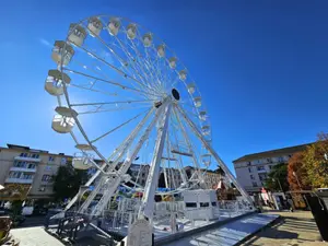 România va avea prima roată panoramică hi-tech la un Târg de Crăciun. În ce oraș va fi instalată - Foto: Spotmedia / imagine cu  caracter ilustratic