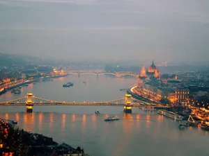 Vlogger celebru pe YouTube, comparație între Budapesta și București. „Sunt șocat de ceea ce văd” - Foto: Pixabay (Preluare B1TV)