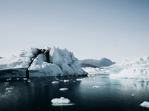 Topirea gheții din Groenlanda agravează riscurile de inundații (stiudiu)/FOTO: Unsplash