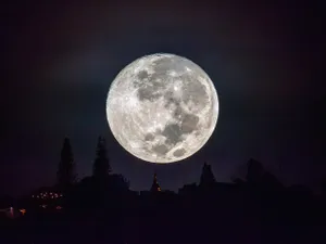 Luna Castorului 2024. Când va fi vizibilă ultima superlună a anului. Semnificația numelui - Foto: Profimedia Images (Imagine cu rol ilustrativ)