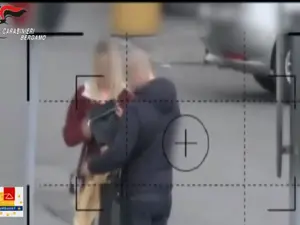 Proxenetul Grasu din Pașcani obliga minorele exploatate în Italia să se împrumute cu dobândă de 30% Foto: captură Youtube