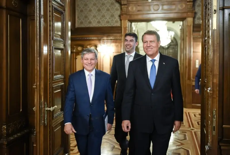 Dacian Cioloș la o discuție cu Klaus Iohannis, în 2016 Foto: Administrația Prezidențială