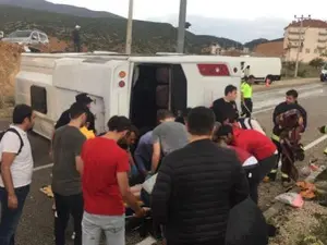 Un autocar cu turiști români s-a răsturnat în Antalya Foto: sondakika.com